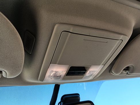 Used 2017 Lincoln Navigator L Select image 35