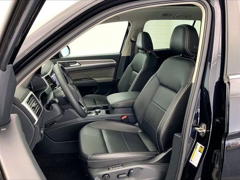 Certified 2023 Volkswagen Atlas SEL AWD/4WD image 5