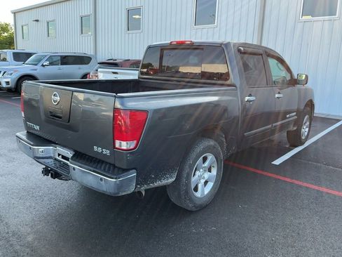 Used 2005 Nissan Titan SE RWD image 3
