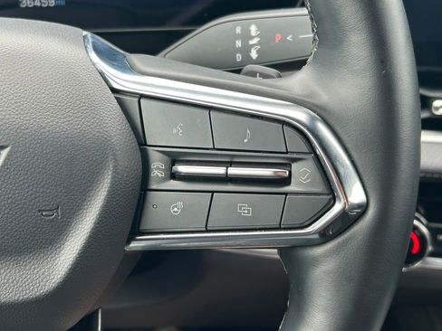 Used 2025 Chevrolet Equinox LT w/ Convenience Package II FWD image 35