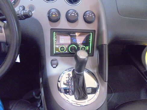 Used 2007 Pontiac Solstice Convertible RWD image 14