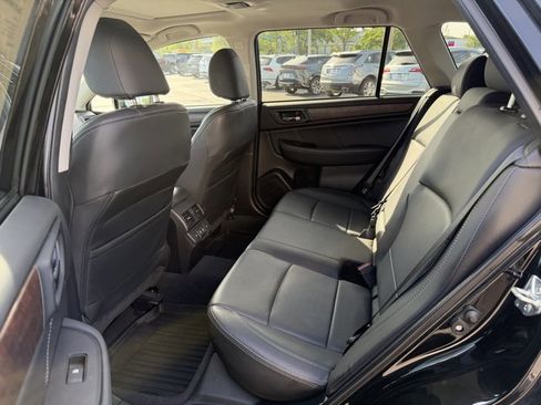 Used 2019 Subaru Outback 2.5i Limited w/ Popular Package #2 AWD/4WD image 4