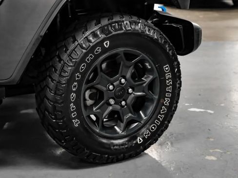 Used 2023 Jeep Wrangler Unlimited w/ Cold Weather Group AWD/4WD image 50