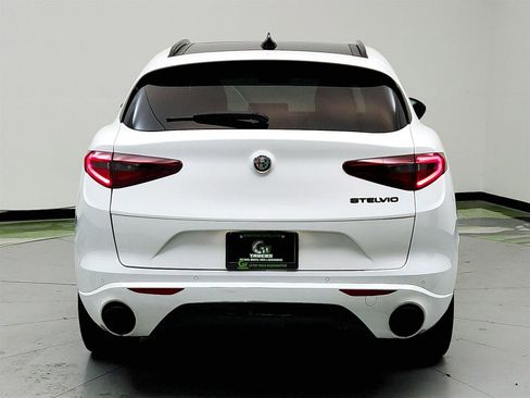 Used 2020 Alfa Romeo Stelvio Sport w/ Quick Order Package 22K Sport image 6