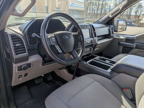 Used 2018 Ford F150 XLT w/ Equipment Group 302A Luxury AWD/4WD image 14