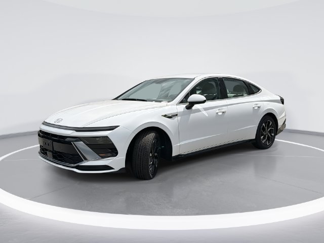 Used 2025 Hyundai Sonata SEL FWD image 1