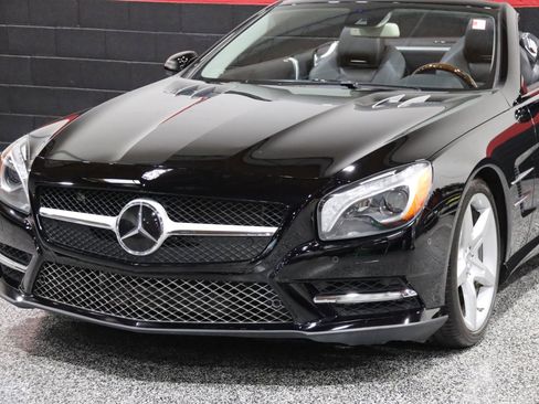 Used 2013 Mercedes-Benz SL 550 image 15