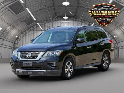Used 2017 Nissan Pathfinder SV FWD image 6