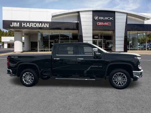 Certified 2024 Chevrolet Silverado 2500 LTZ w/ LTZ Convenience Package image 8