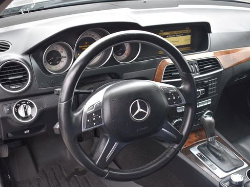 Used 2012 Mercedes-Benz C 300 4MATIC Sedan image 8