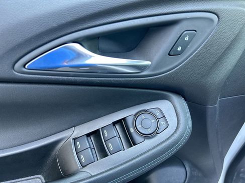 Used 2025 Buick Encore GX Sport Touring w/ Advanced Technology Package AWD/4WD image 20