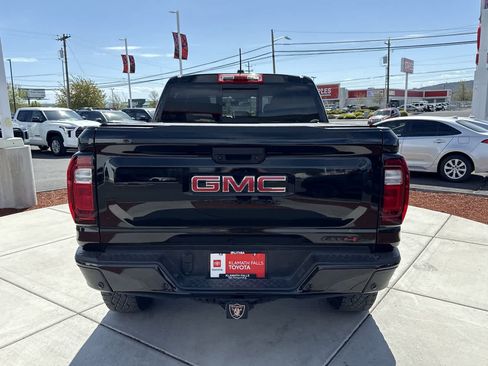 Used 2023 GMC Canyon AT4X AWD/4WD image 4