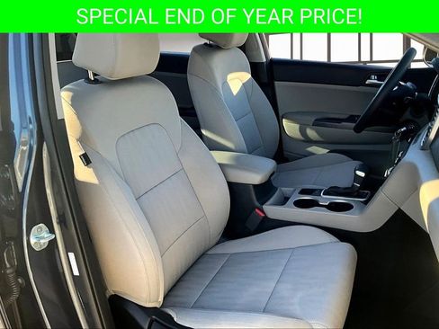 Used 2022 Kia Sportage LX image 28