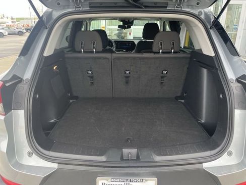 Used 2025 Chevrolet TrailBlazer LT FWD image 33