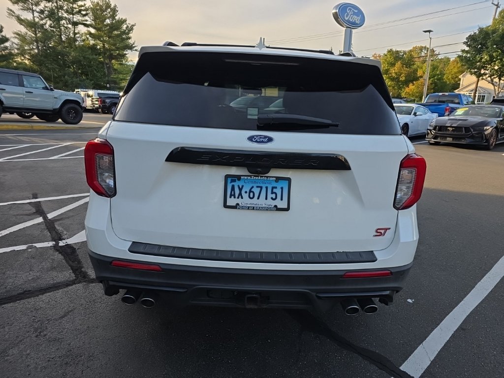 Used 2020 Ford Explorer ST w/ Premium Technology Package AWD/4WD image 4