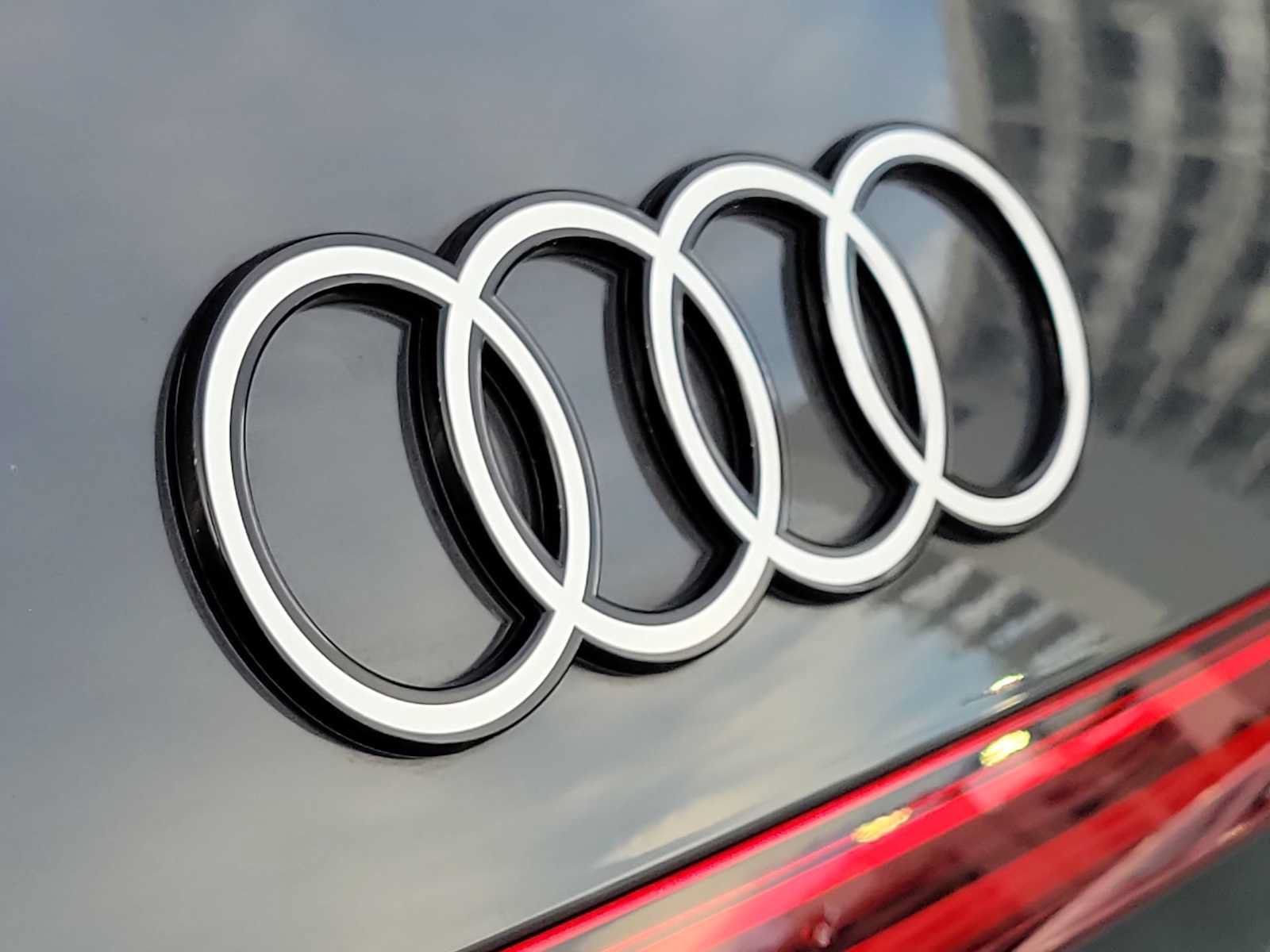 Certified 2025 Audi Q5 Premium Plus AWD/4WD image 10