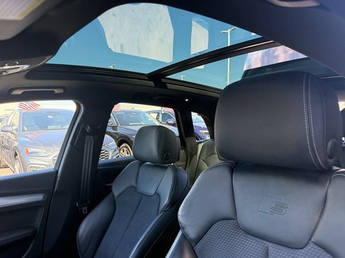 Used 2023 Audi Q5 e Premium Plus w/ Premium Plus Package AWD/4WD image 26