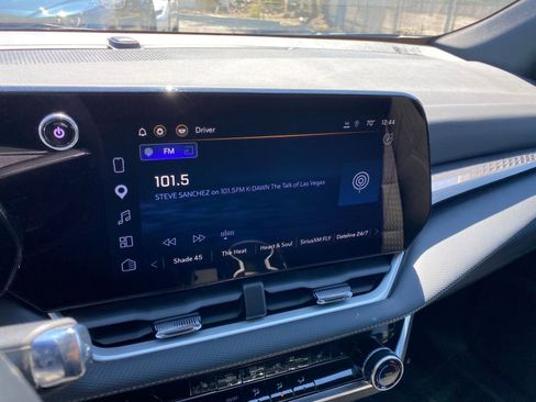 Used 2025 Chevrolet Equinox LT image 20