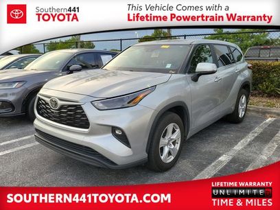 Used 2023 Toyota Highlander LE