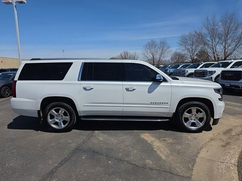 Used 2017 Chevrolet Suburban Premier image 2