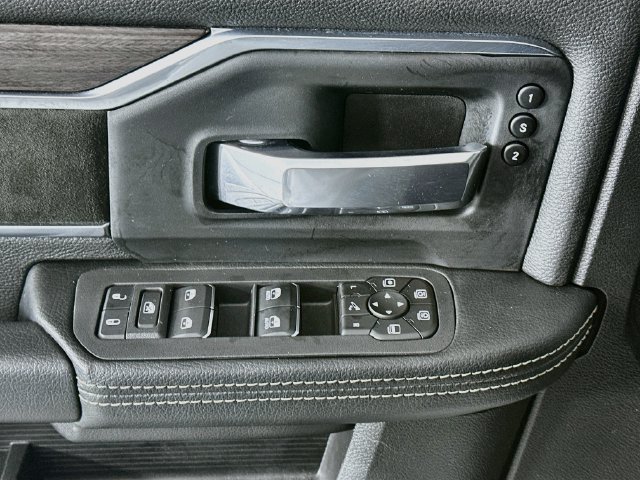 Used 2026 RAM 2500 Laramie AWD/4WD image 18