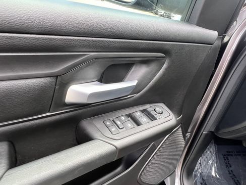 New 2026 RAM 1500 Express AWD/4WD image 21