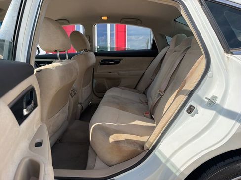 Used 2013 Nissan Altima 2.5 SV FWD image 15