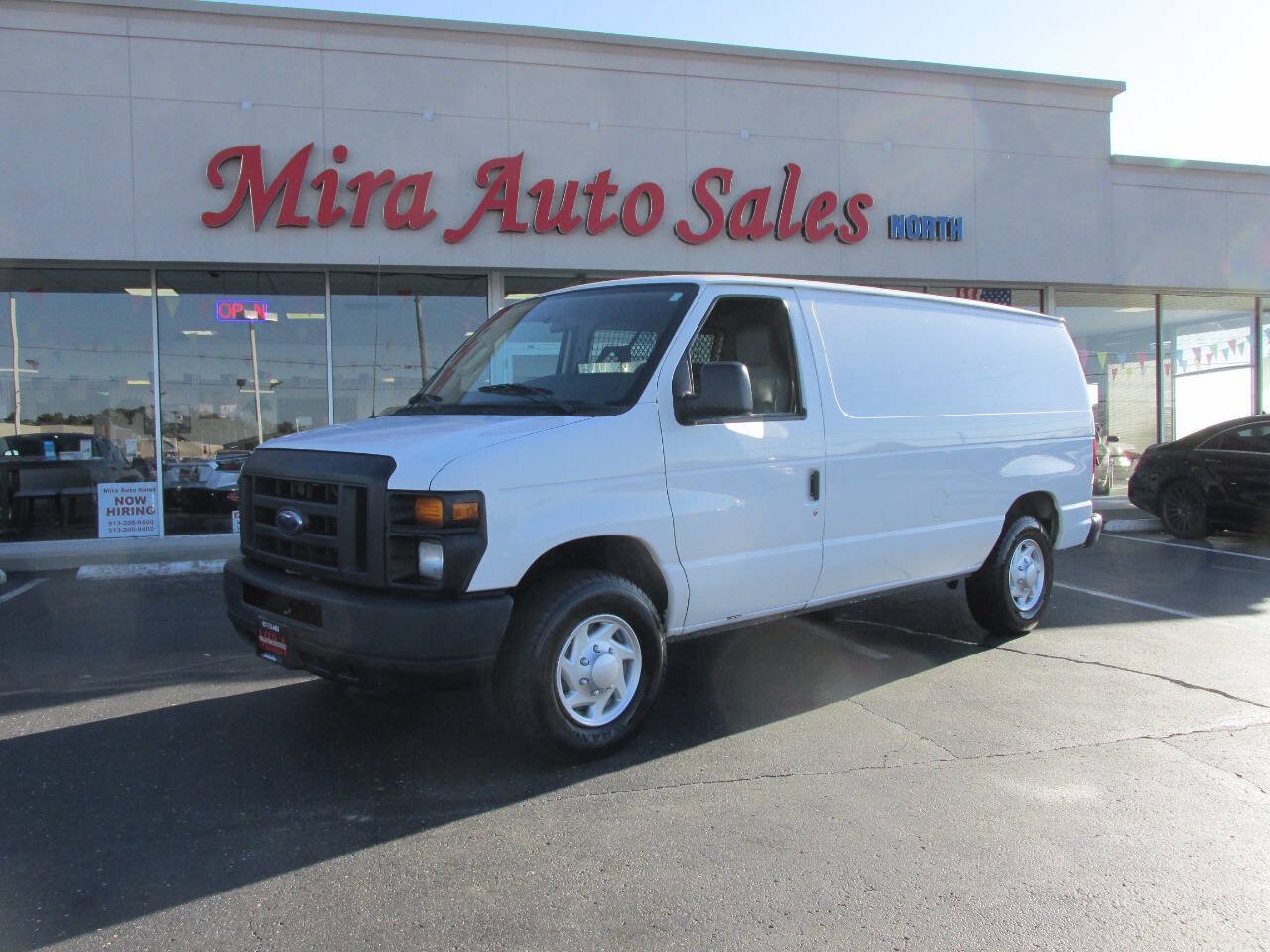 Used 2014 Ford E-350 and Econoline 350 Super Duty RWD image 1