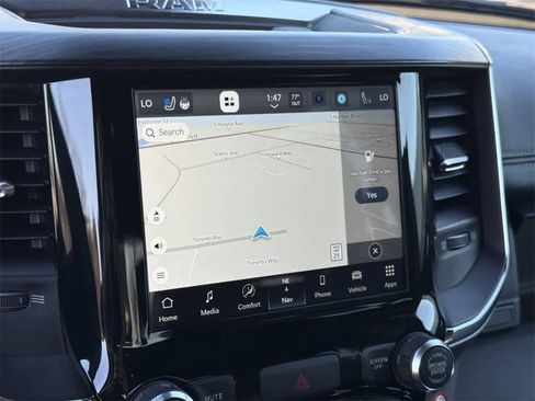 Used 2024 RAM 1500 Laramie image 15