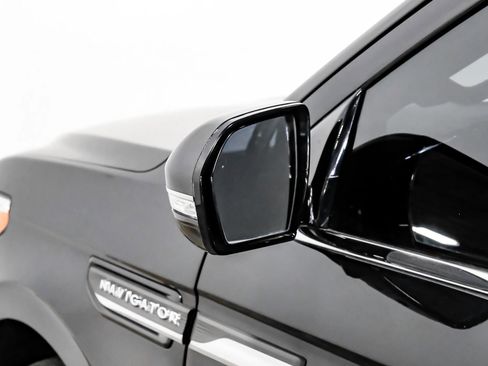 Used 2023 Lincoln Navigator L Reserve image 37