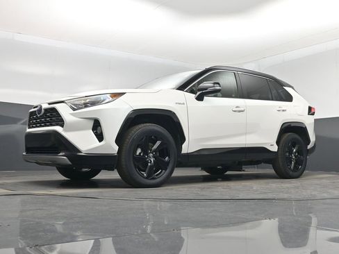Used 2019 Toyota RAV4 XSE image 48
