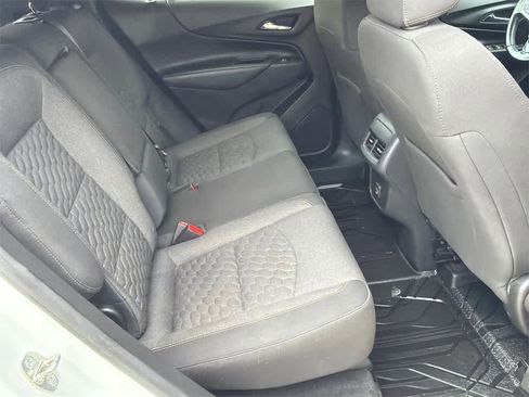 Used 2020 Chevrolet Equinox LT image 14