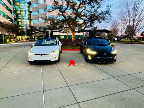 Used 2020 Tesla Model X Long Range image 49