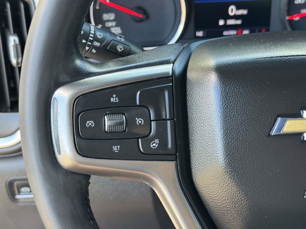 Used 2021 Chevrolet Silverado 1500 LT AWD/4WD image 12