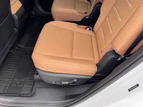 New 2026 Hyundai Santa Fe Calligraphy AWD/4WD image 9