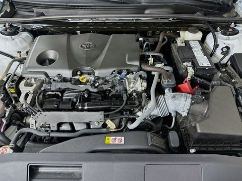 Used 2024 Toyota Camry SE FWD image 31