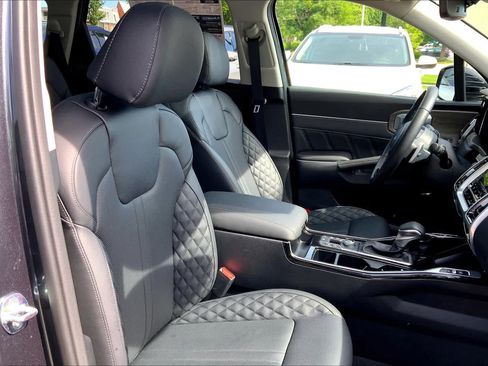Used 2022 Kia Sorento SX Prestige AWD/4WD image 9