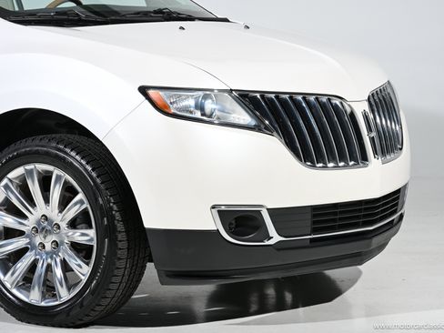 Used 2014 Lincoln MKX FWD w/ Equipment Group 101A image 15