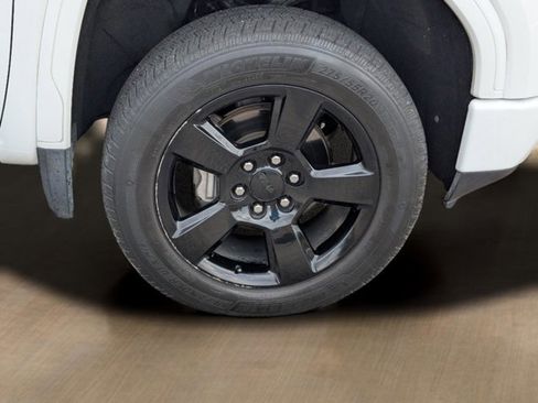 Used 2019 GMC Sierra 1500 AT4 w/ AT4 Premium Package image 6