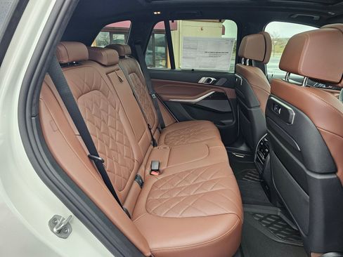New 2026 BMW X5 xDrive40i w/ Executive Package image 45