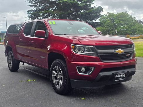 Used 2017 Chevrolet Colorado Z71 AWD/4WD image 8