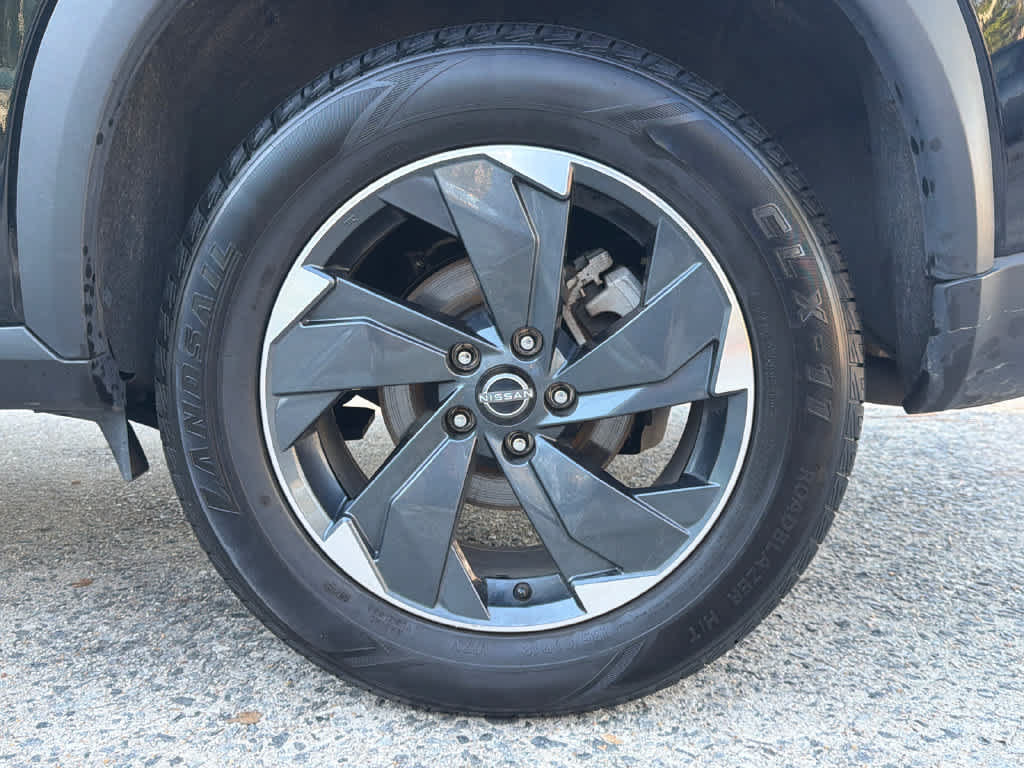 Used 2024 Nissan Rogue SV AWD/4WD image 21