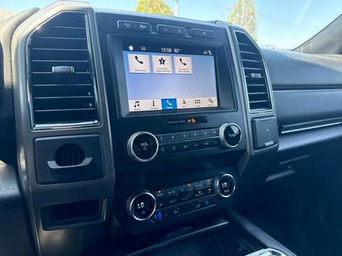 Used 2019 Ford Expedition Max XLT w/ Equipment Group 202A AWD/4WD image 11
