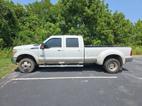 Used 2012 Ford F350 Lariat w/ Lariat Ultimate Pkg AWD/4WD image 7