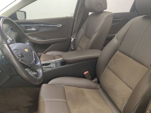 Used 2014 Chevrolet Impala LT image 17