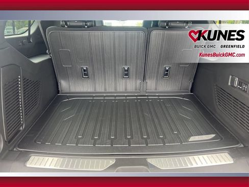 New 2026 GMC Yukon XL Denali w/ Sun & Power Step Package AWD/4WD image 36