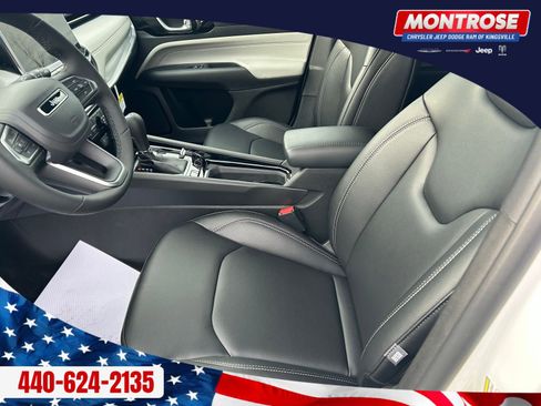 New 2026 Jeep Compass Limited w/ Mopar All Weather Package image 11