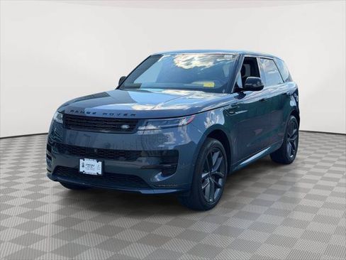 Used 2024 Land Rover Range Rover Sport Dynamic SE AWD/4WD image 3