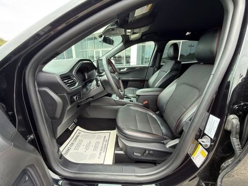 Used 2024 Ford Escape ST-Line w/ Tech Pack #1 FWD image 21
