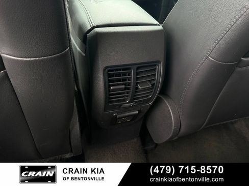 Used 2019 Ford Escape Titanium AWD/4WD image 27
